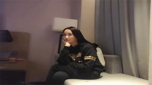 步宾探花御姐明星脸，超模身材淫荡挑逗，欲火焚身顶级诱惑！