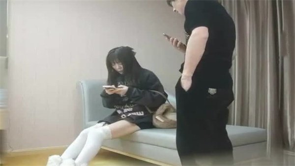 极品美女利哥探花头绑蝴蝶结，可爱又撩人！